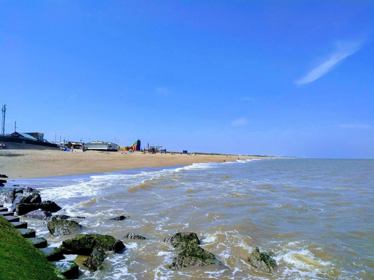 Golden Sands * Skegness